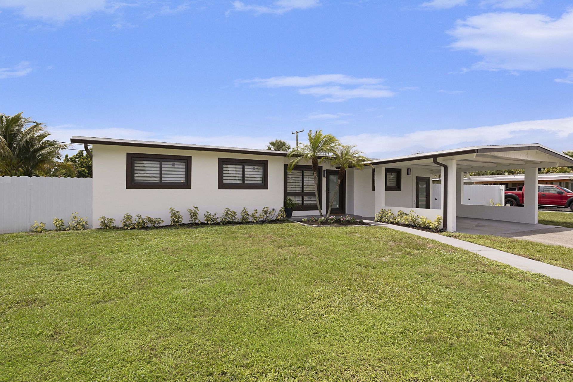 421 Fontana Drive, Palm Springs, FL 33461 Photo