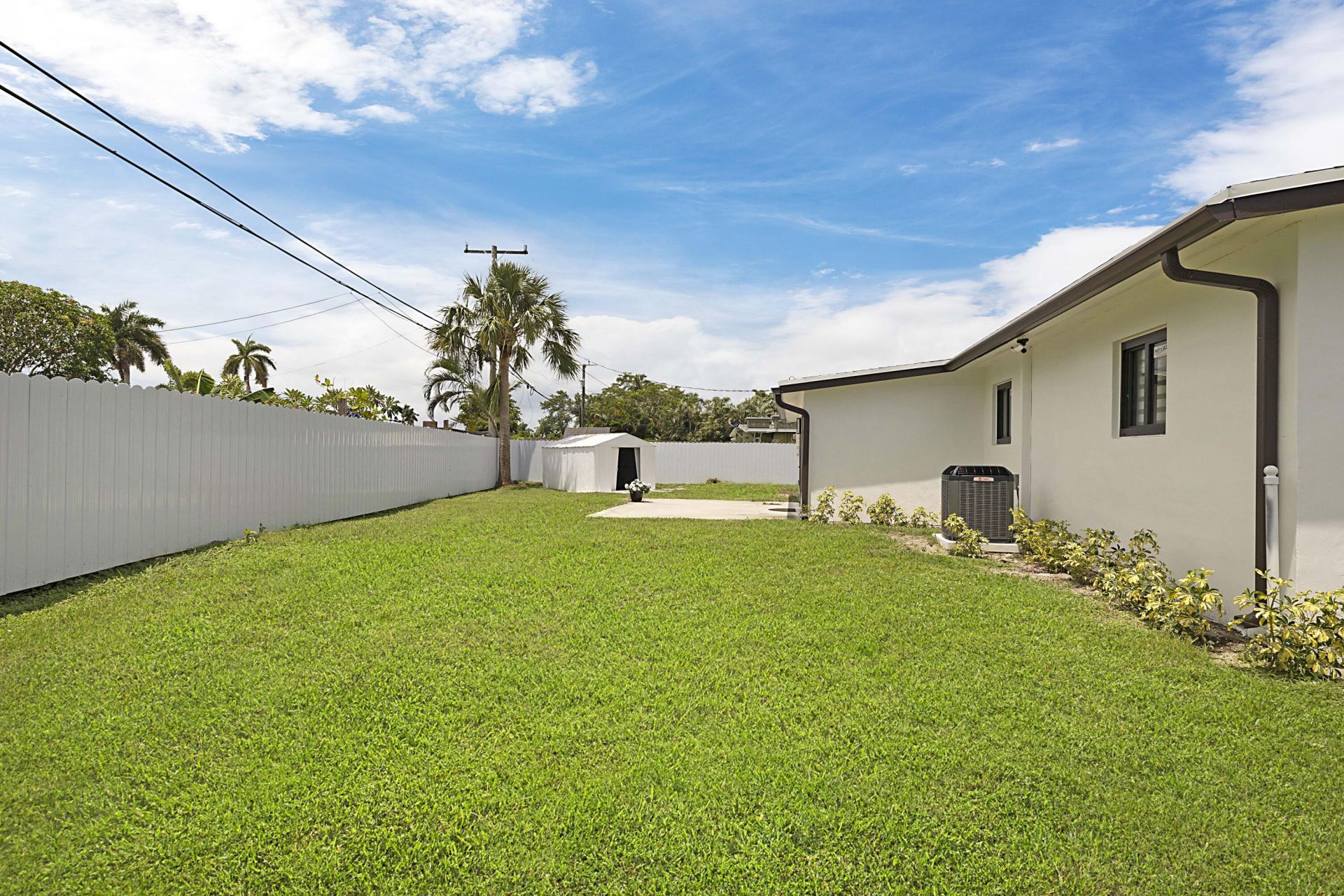 421 Fontana Drive, Palm Springs, FL 33461 Photo
