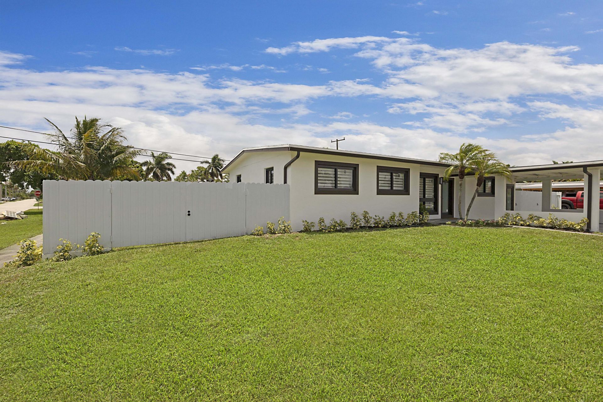 421 Fontana Drive, Palm Springs, FL 33461 Photo