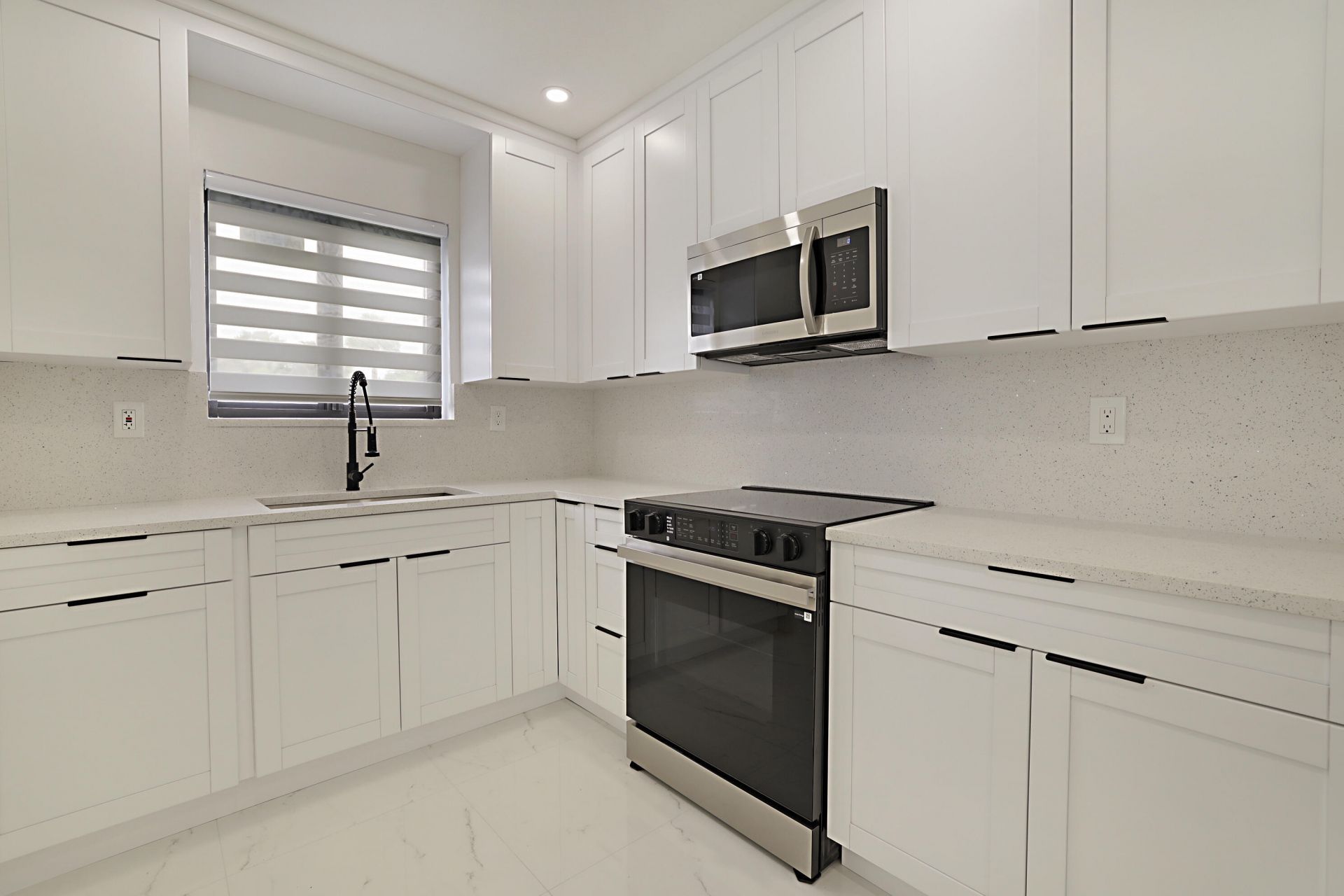 421 Fontana Drive, Palm Springs, FL 33461 Photo