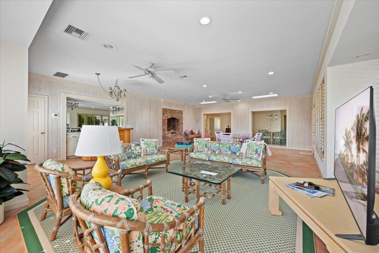 1000 Country Club Drive, North Palm Beach, FL 33408 Photo