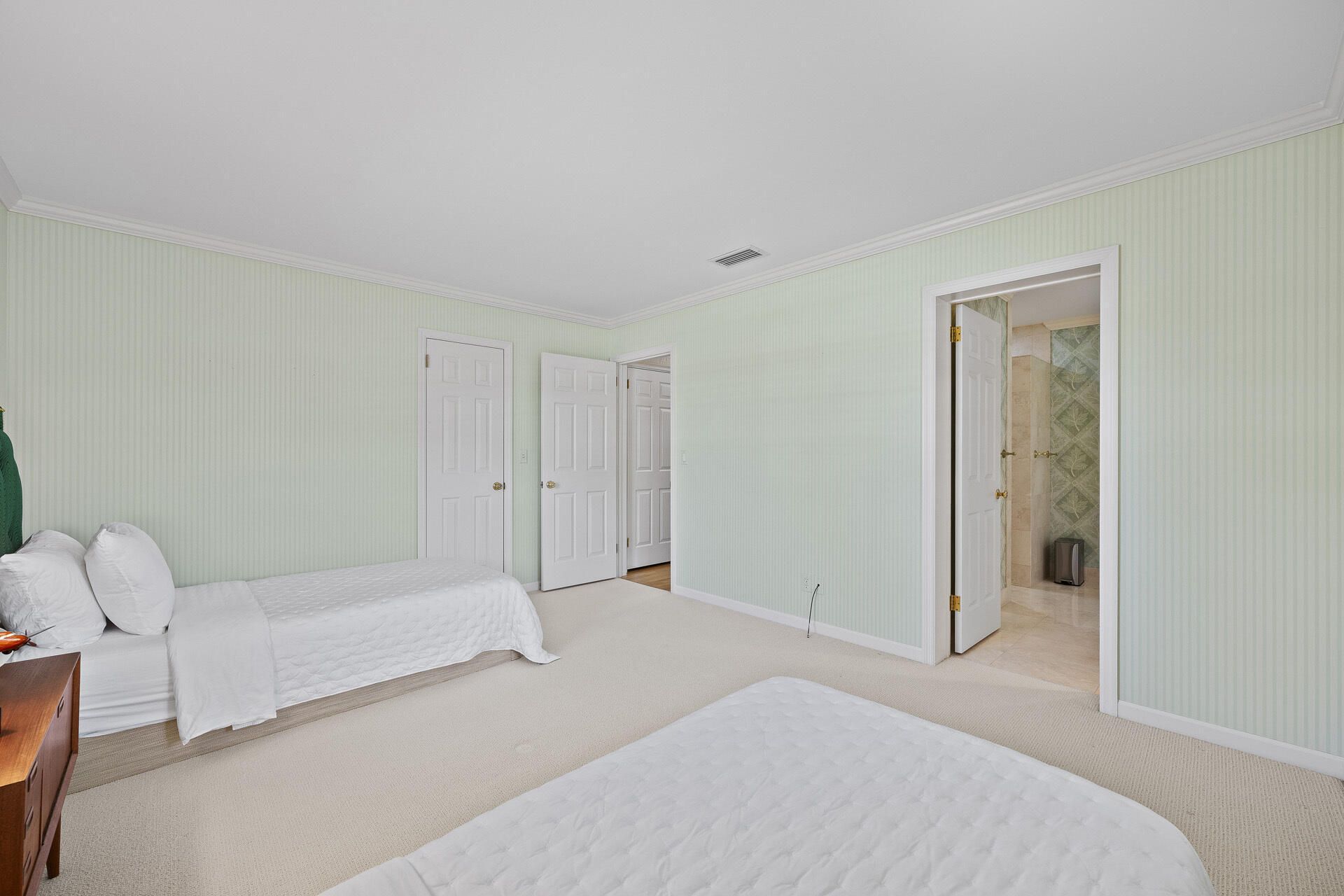 1000 Country Club Drive, North Palm Beach, FL 33408 Photo