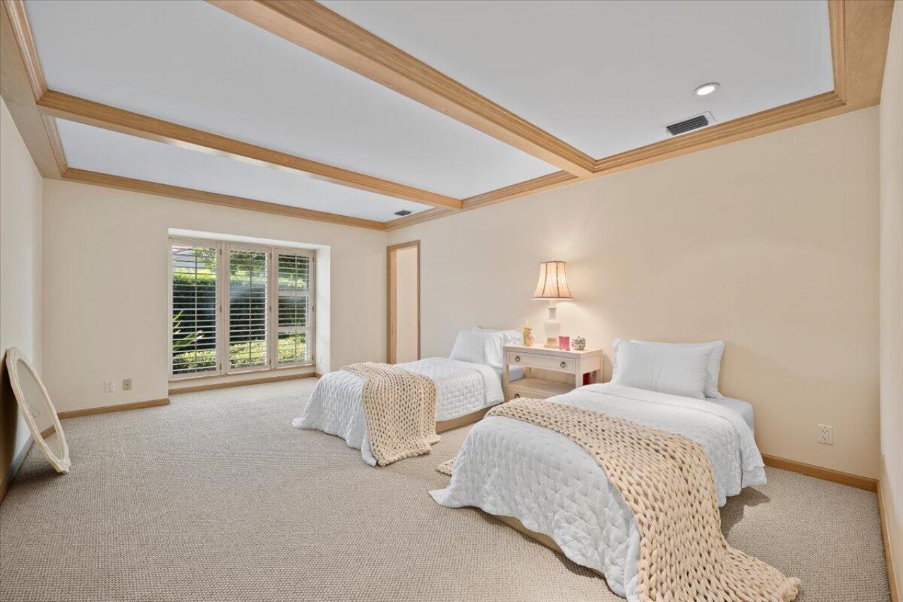 1000 Country Club Drive, North Palm Beach, FL 33408 Photo