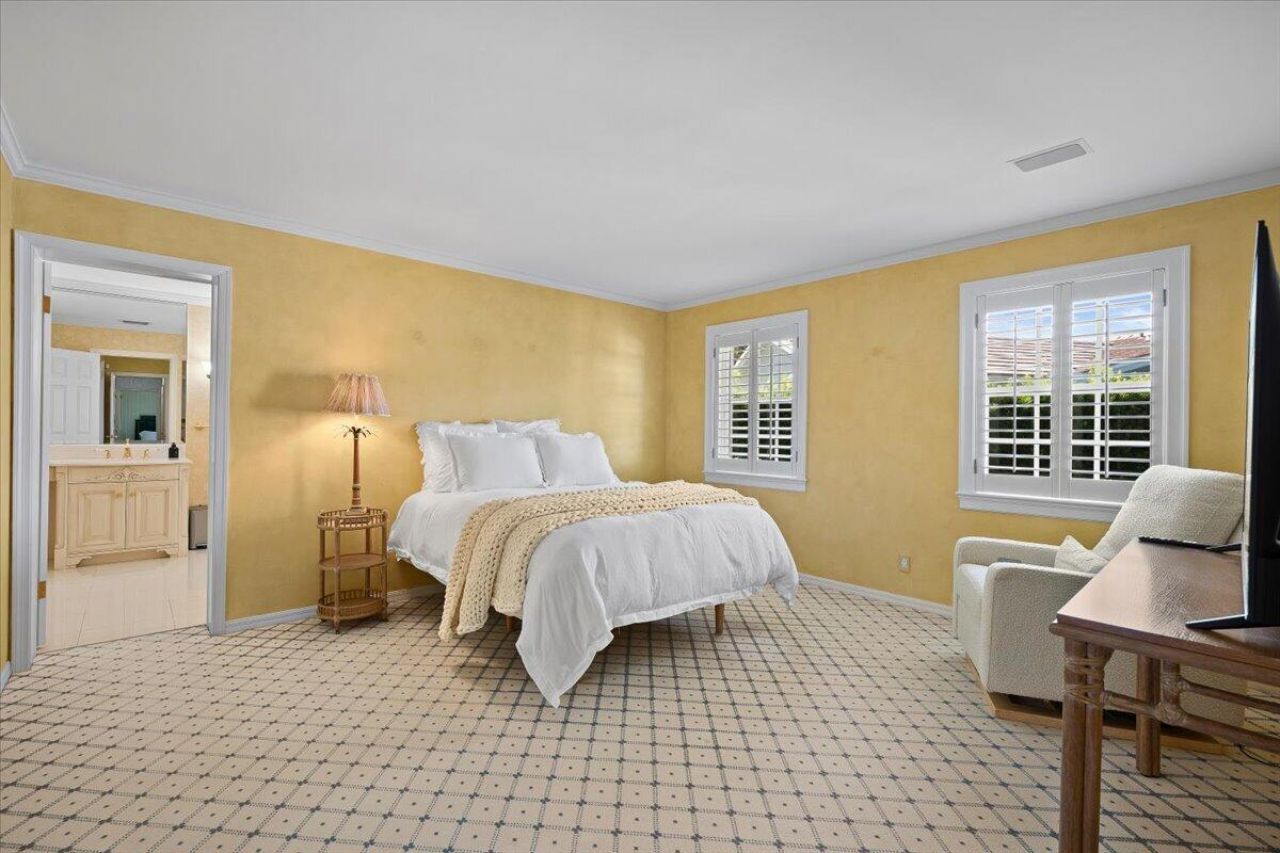1000 Country Club Drive, North Palm Beach, FL 33408 Photo