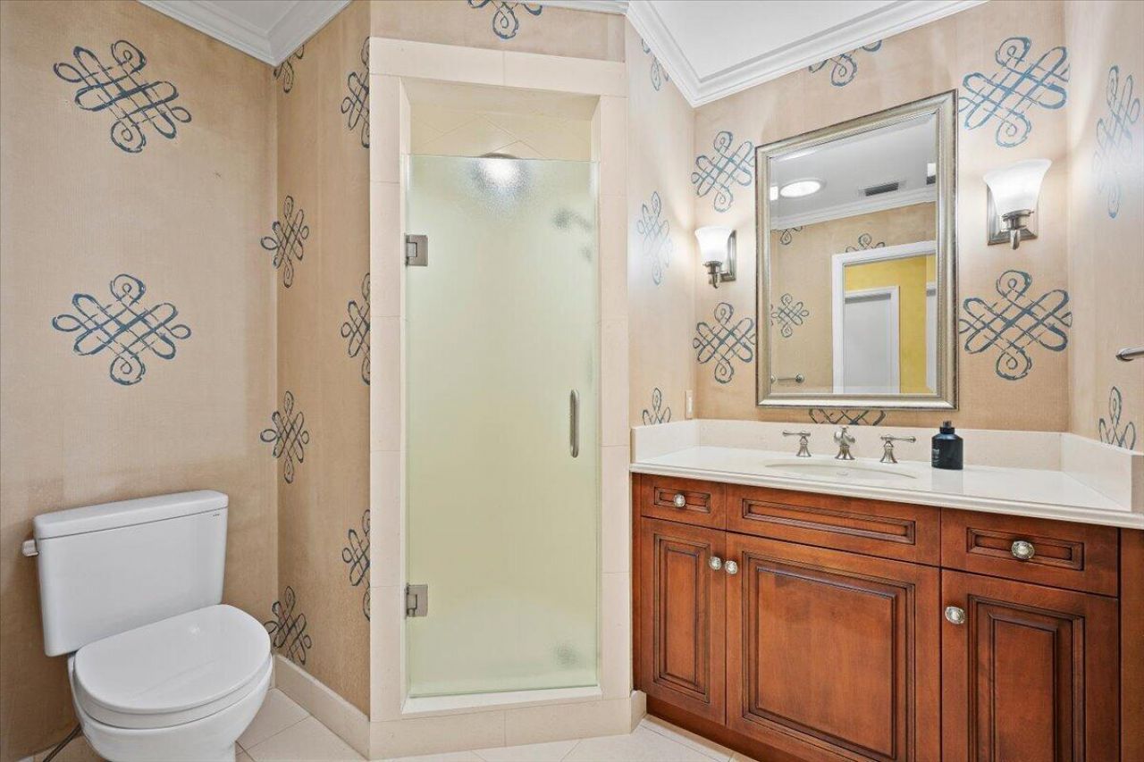 1000 Country Club Drive, North Palm Beach, FL 33408 Photo