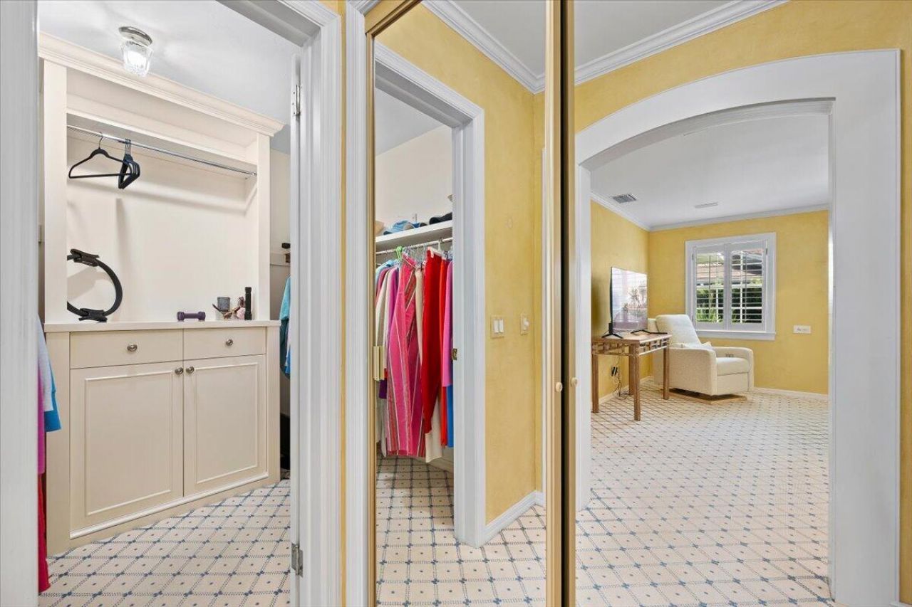 1000 Country Club Drive, North Palm Beach, FL 33408 Photo