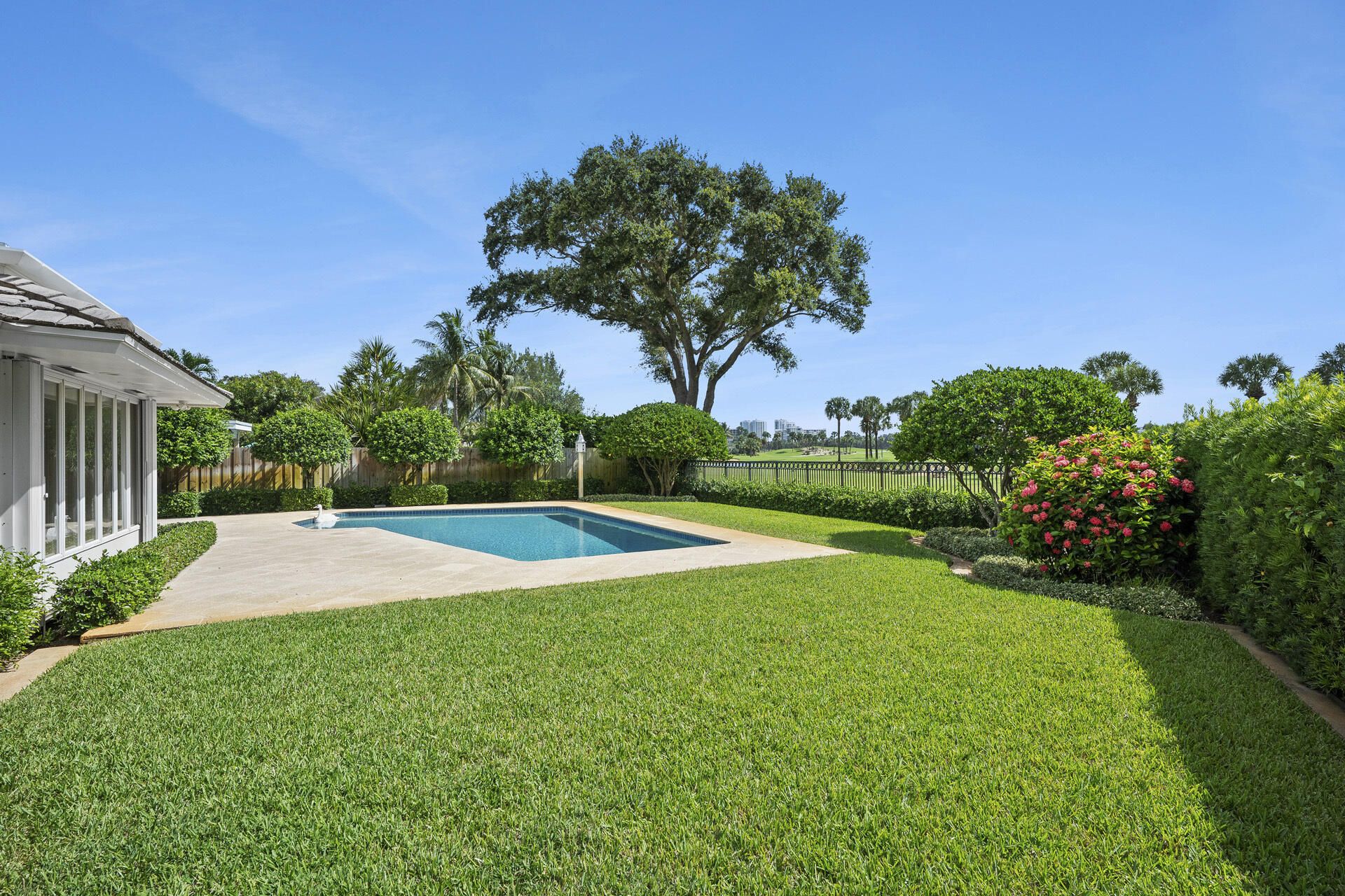 1000 Country Club Drive, North Palm Beach, FL 33408 Photo