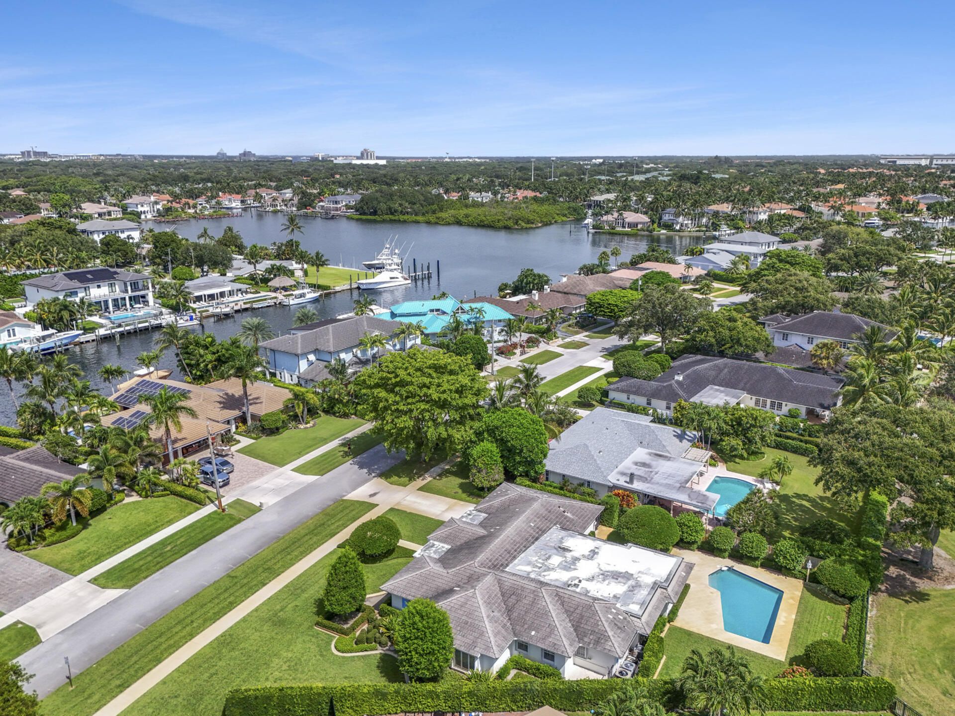 1000 Country Club Drive, North Palm Beach, FL 33408 Photo