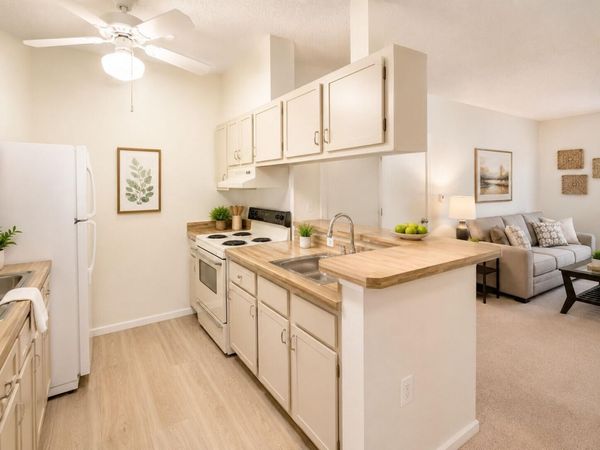 9690 S BELFORT Circle, Unit 215, Tamarac, FL 33321