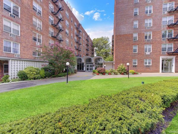 54-40 Little Neck Parkway, Unit 6G, Little Neck, NY 11362