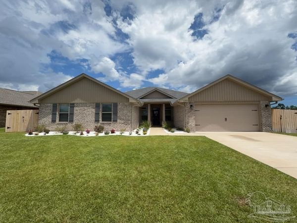 6264 Pineapple Dr, Milton, FL 32570