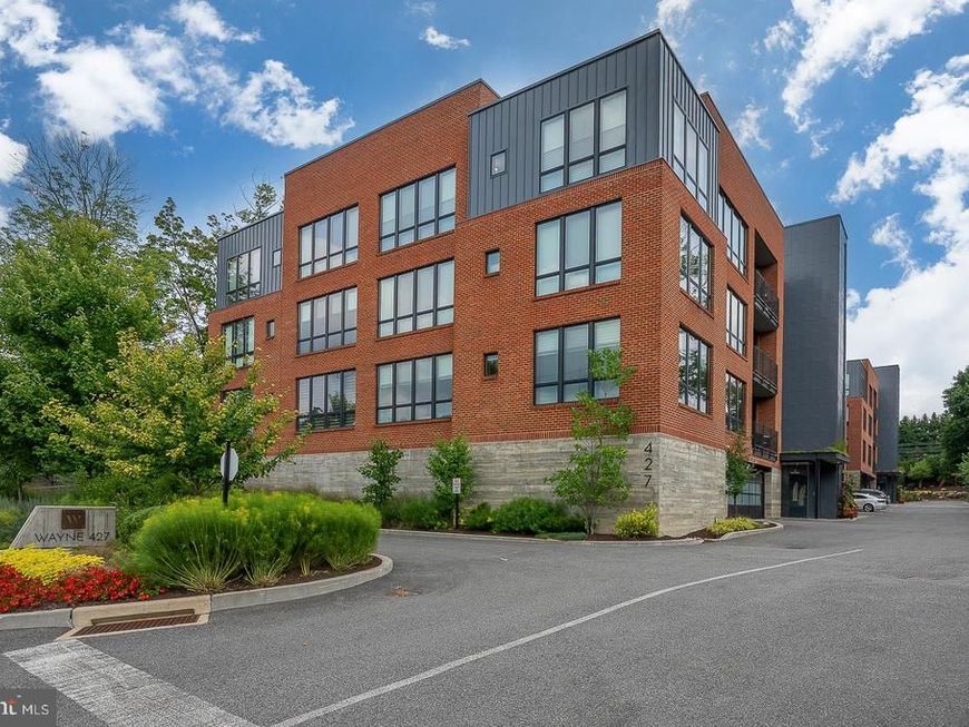 427 E Lancaster Avenue, Unit 1301, Wayne, PA 19087 Main Photo