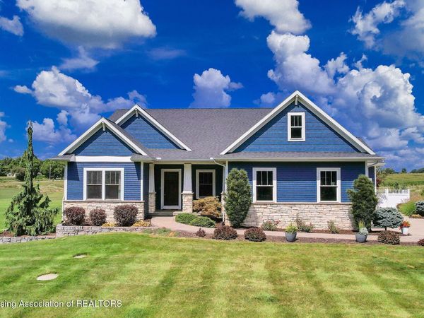 3950 W Howe Road, DeWitt, MI 48820