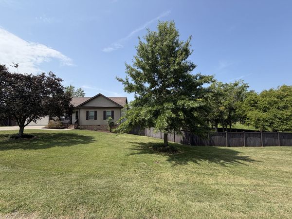 1591 E Broadway , Gallatin, TN 37066