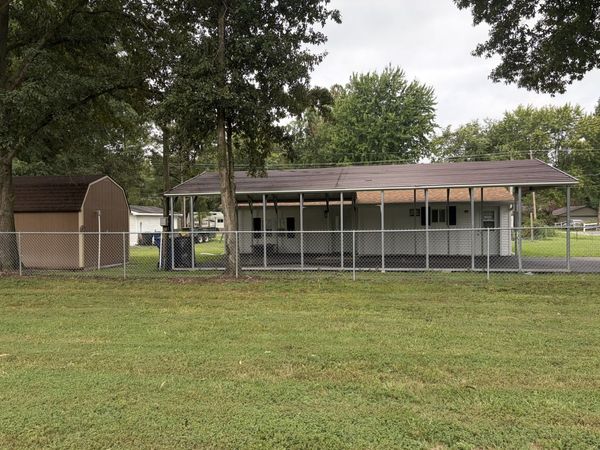 1904 D Street , West Frankfort, IL 62896
