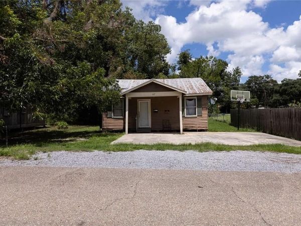 417 8TH Street, Abbeville, LA 70510