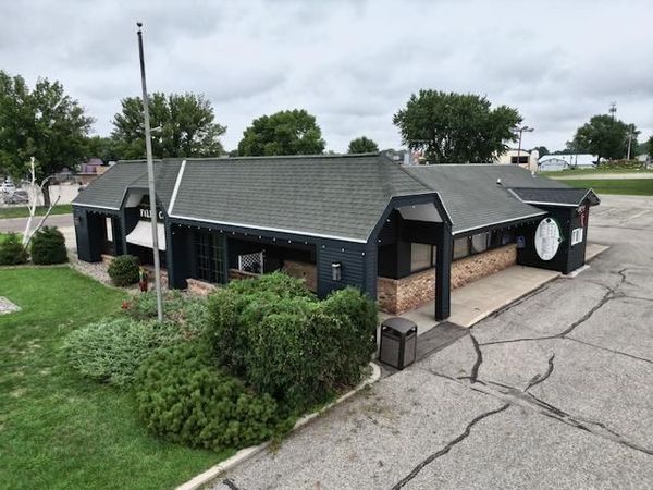 1201 E Bridge Street , Redwood Falls, MN 56283