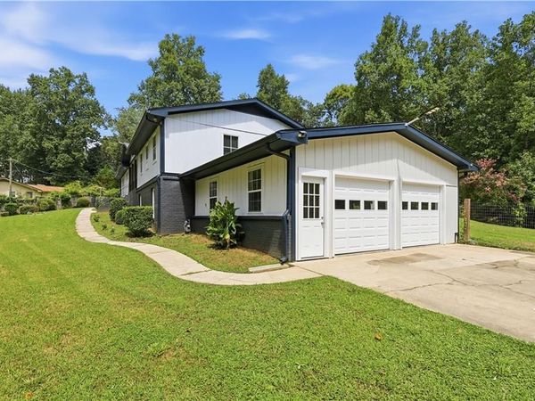6696 Vic Ar Road , Atlanta, GA 30360