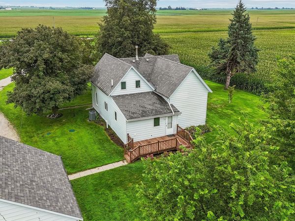 16065 640th Avenue, Nevada, IA 50201