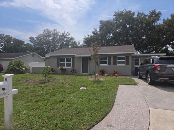 20 S SATURN AVENUE , CLEARWATER, FL 33755
