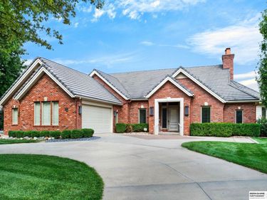 845 N 143rd Court, Omaha, NE 68154