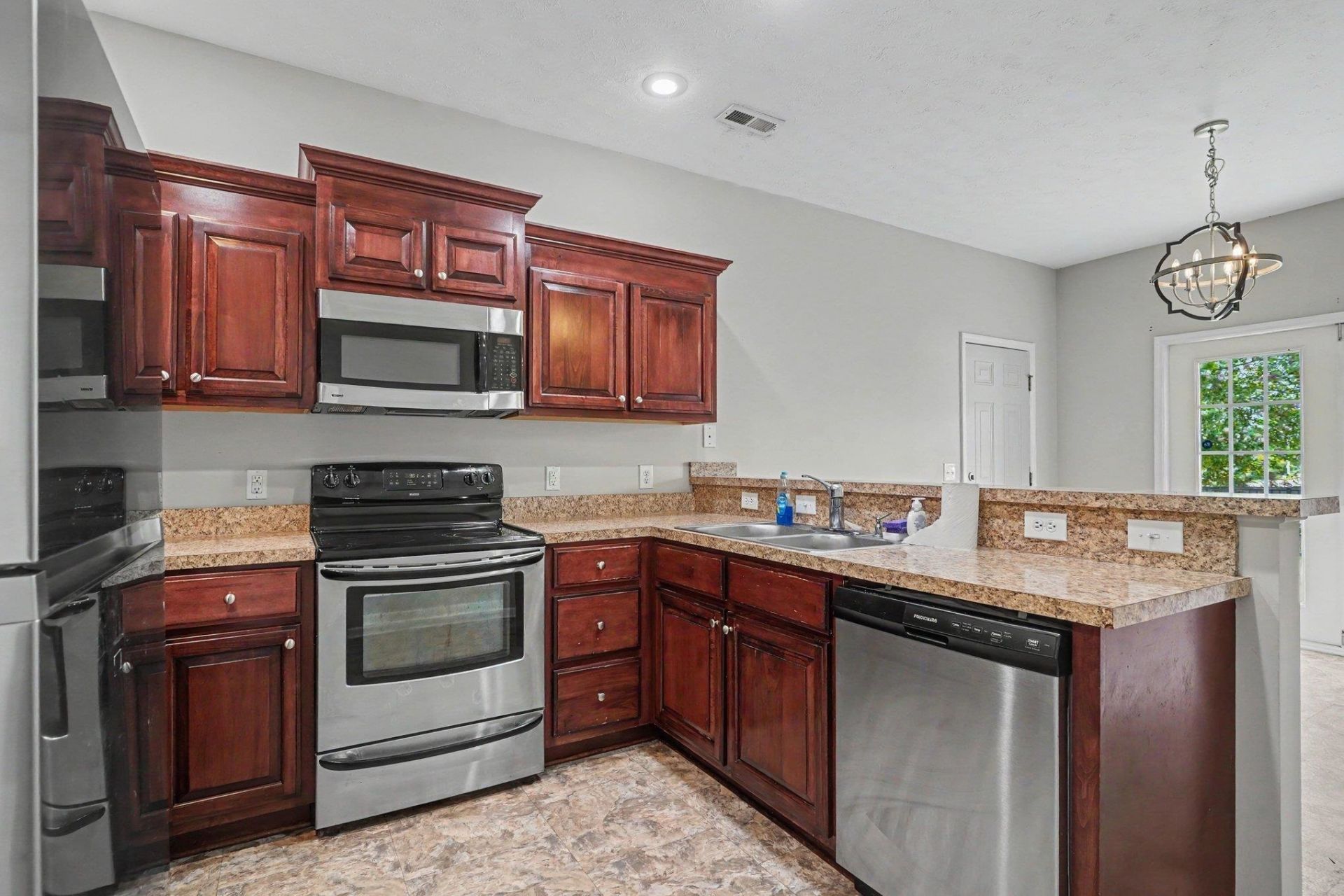 1508 Stilley Circle Photo 12