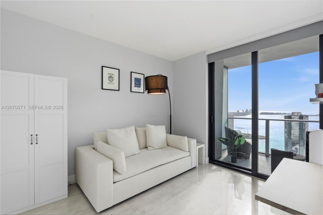 1010 Brickell Ave , Unit 3903, Miami, FL 33131 Photo