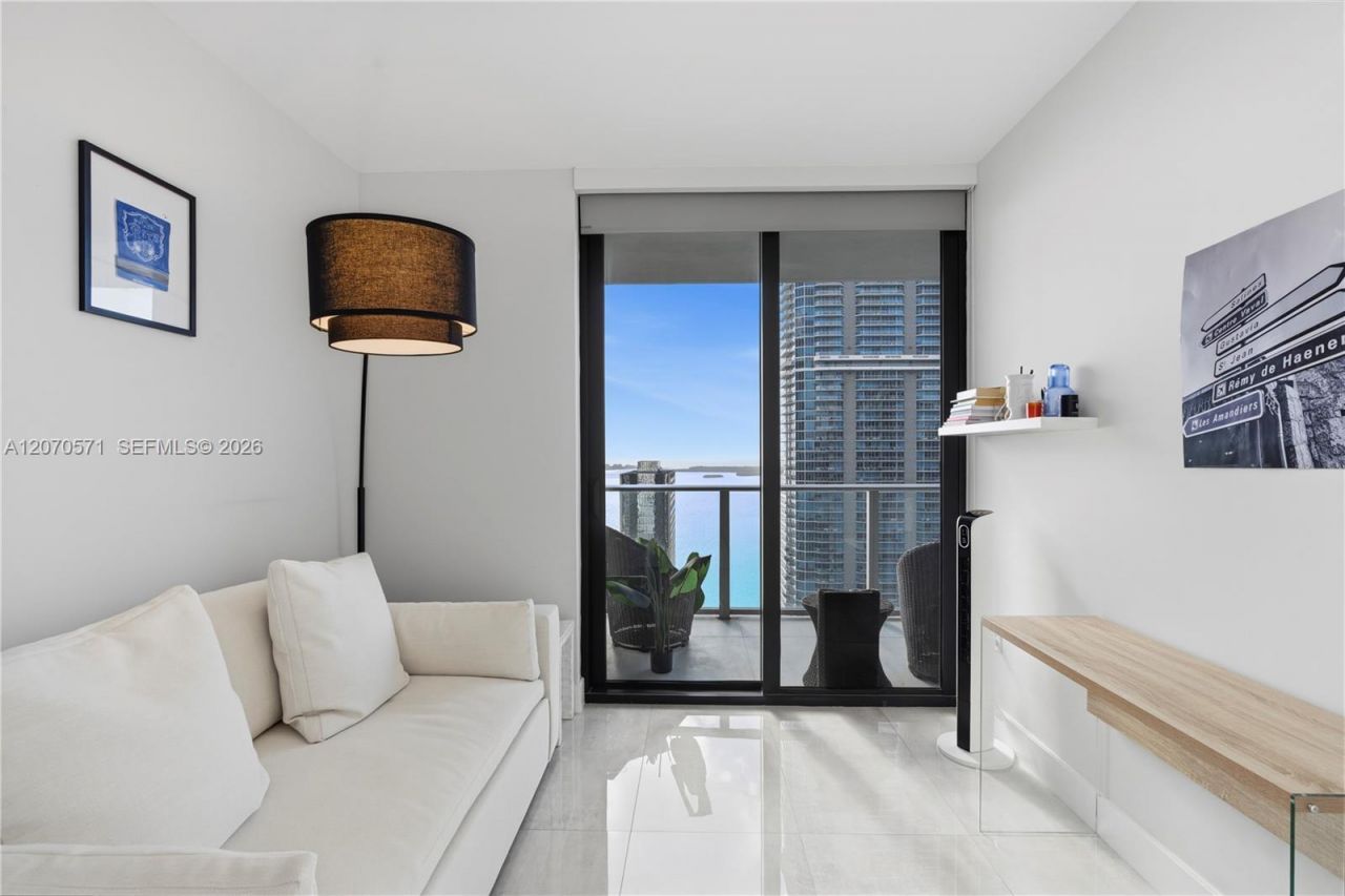 1010 Brickell Ave , Unit 3903, Miami, FL 33131 Photo