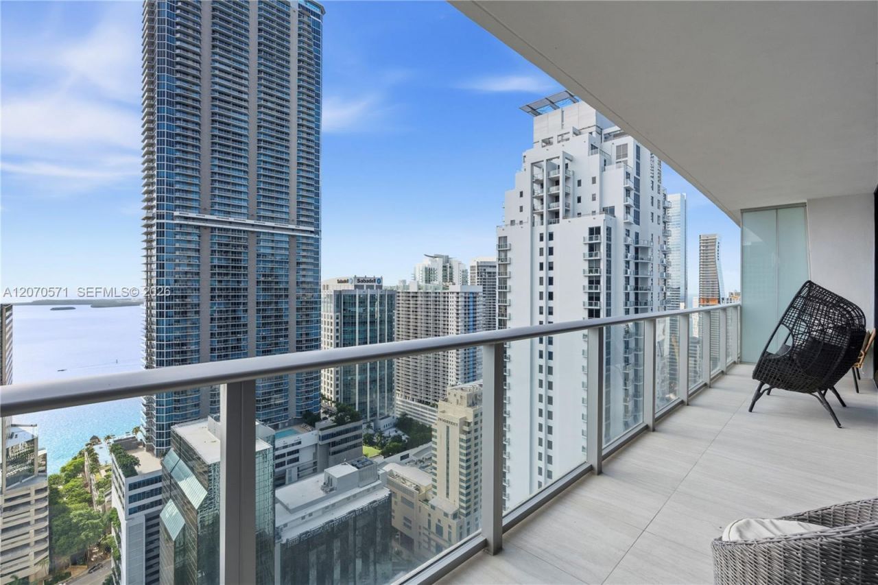 1010 Brickell Ave , Unit 3903, Miami, FL 33131 Photo