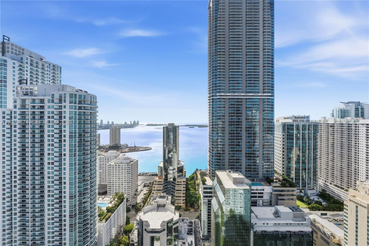 1010 Brickell Ave , Unit 3903, Miami, FL 33131 Photo