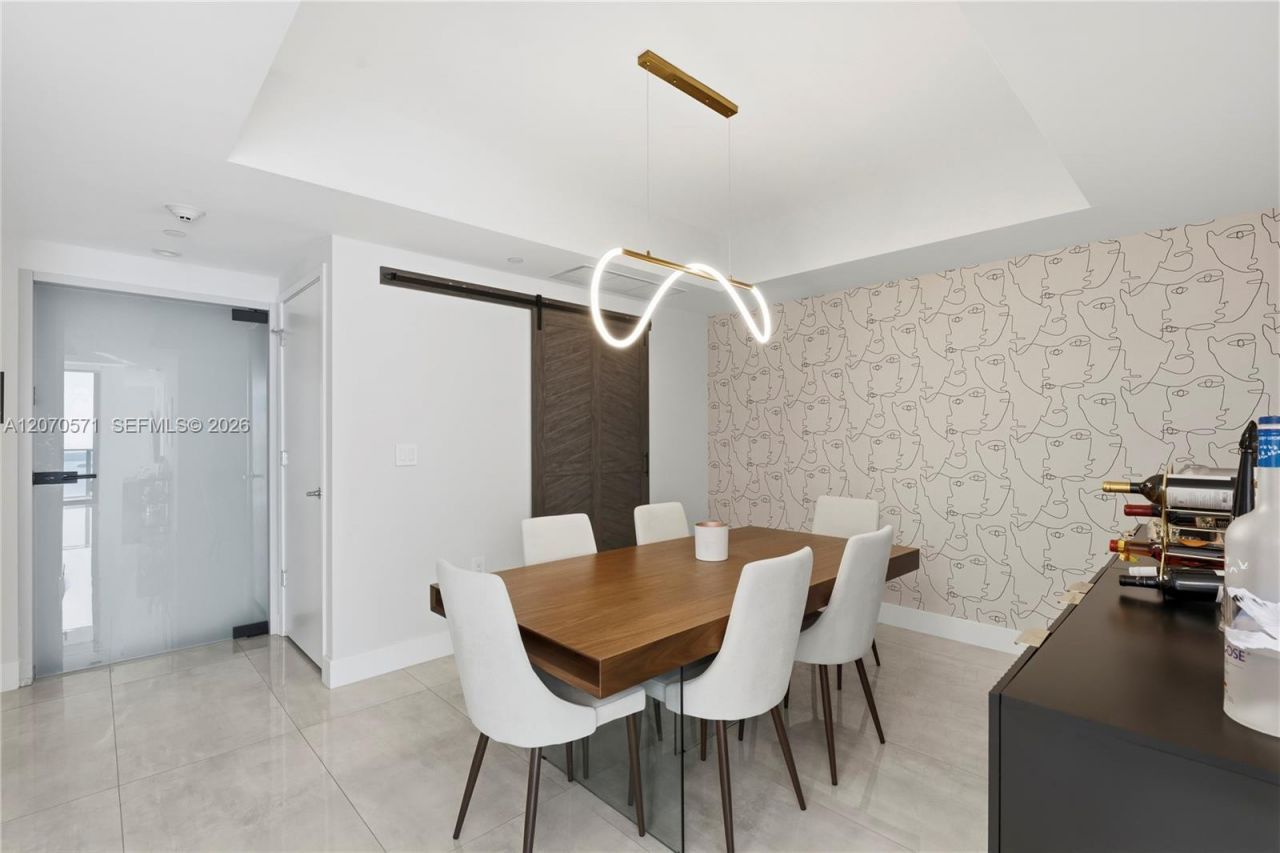 1010 Brickell Ave , Unit 3903, Miami, FL 33131 Photo