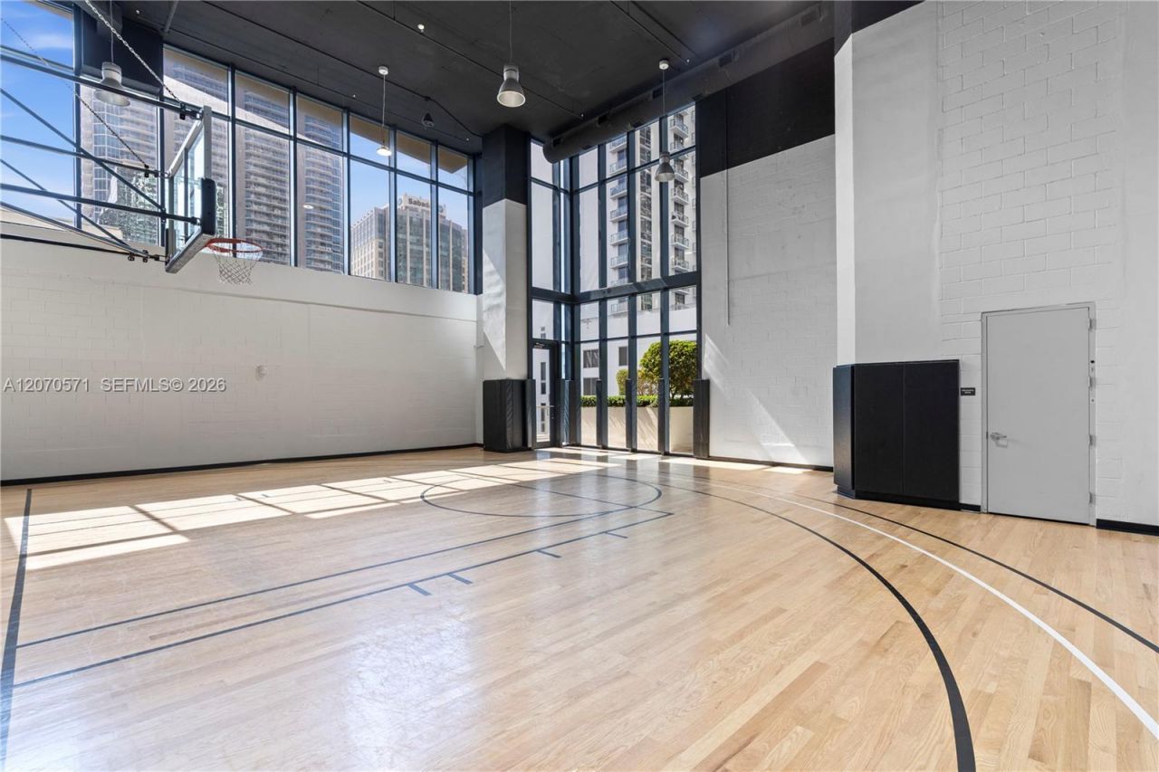 1010 Brickell Ave , Unit 3903, Miami, FL 33131 Photo