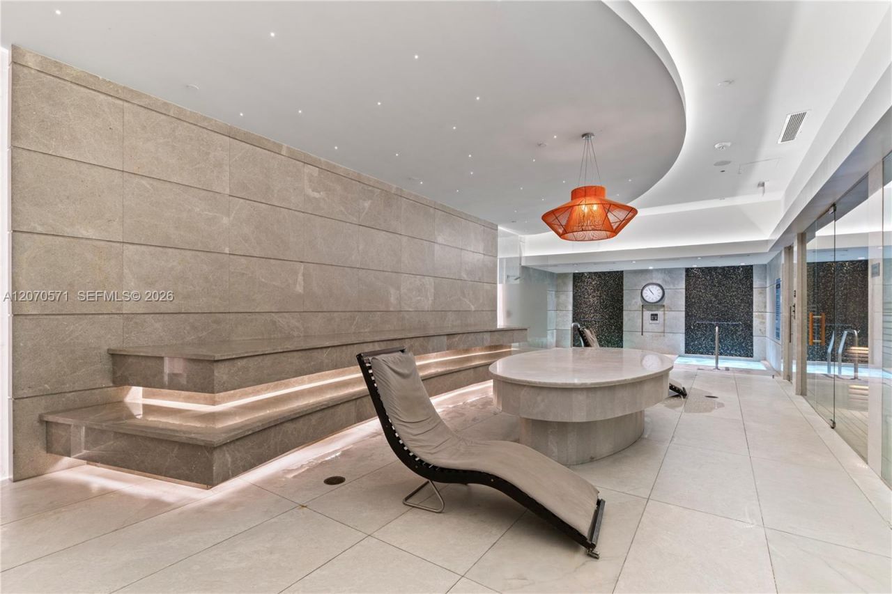 1010 Brickell Ave , Unit 3903, Miami, FL 33131 Photo