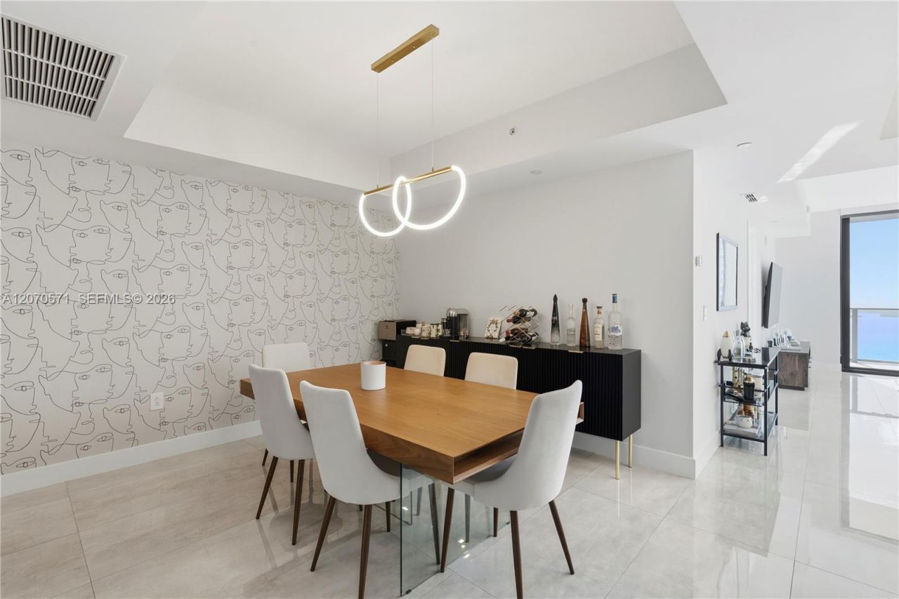 1010 Brickell Ave , Unit 3903, Miami, FL 33131 Photo