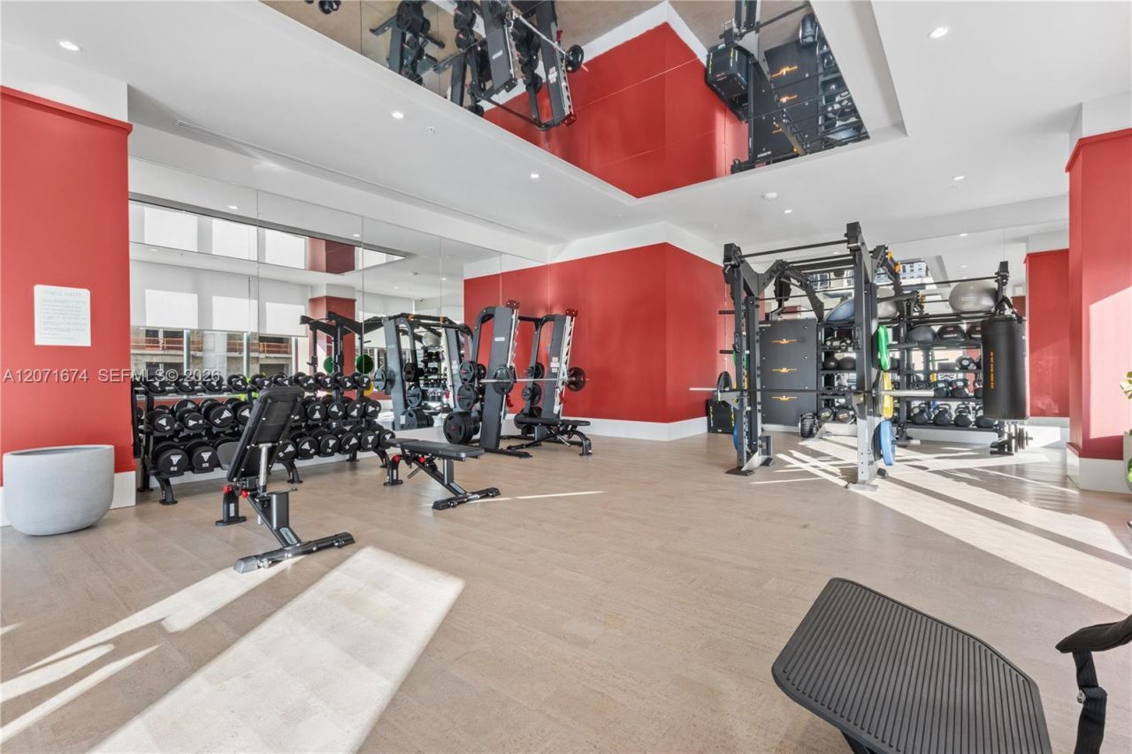 11 NE 6 St , Unit 3213, Miami, FL 33132 Photo