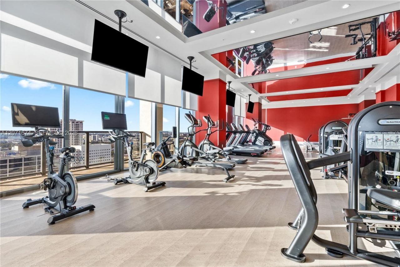 11 NE 6 St , Unit 3213, Miami, FL 33132 Photo