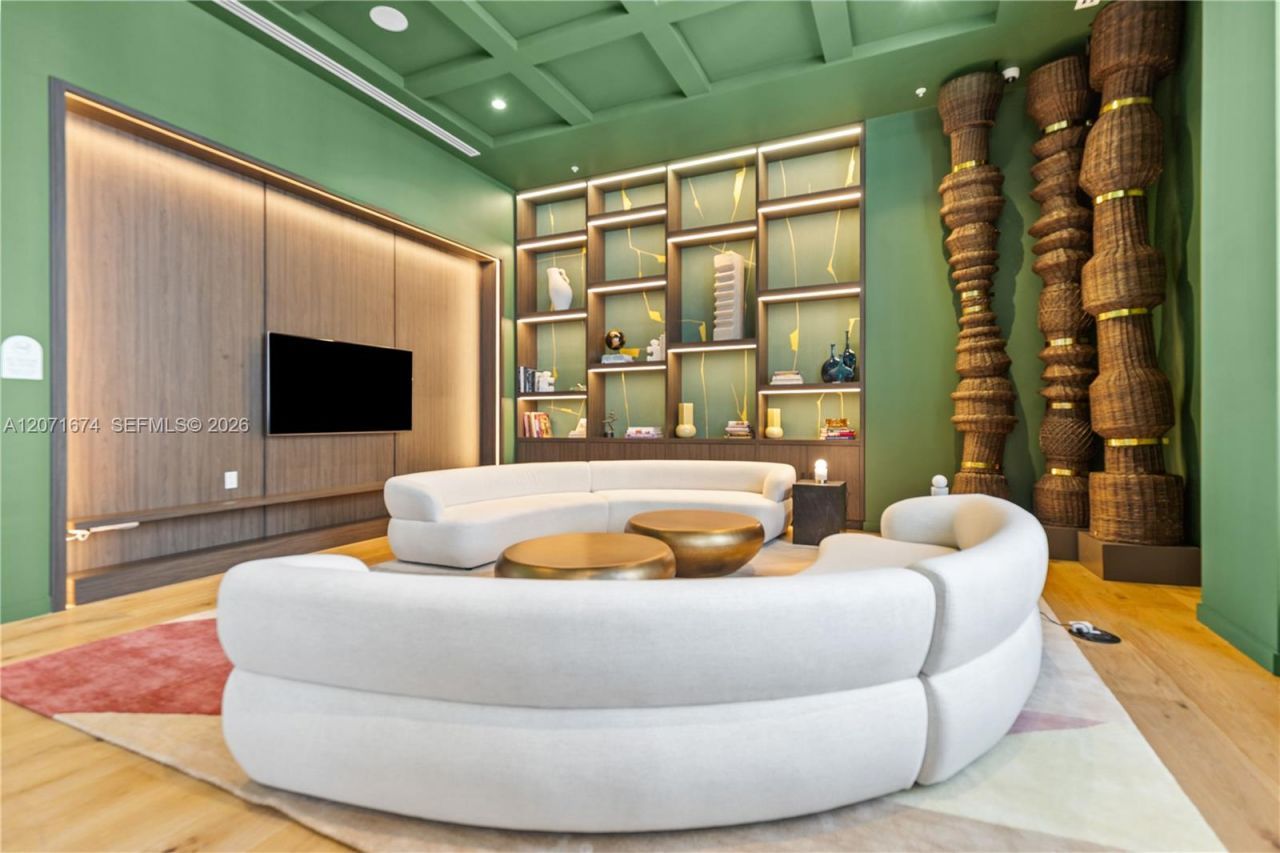 11 NE 6 St , Unit 3213, Miami, FL 33132 Photo