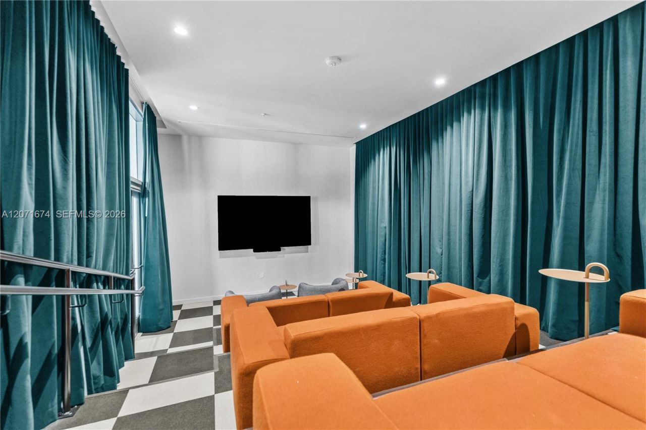 11 NE 6 St , Unit 3213, Miami, FL 33132 Photo
