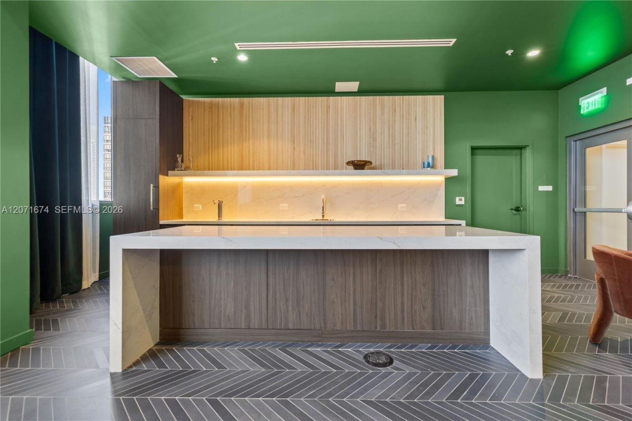 11 NE 6 St , Unit 3213, Miami, FL 33132 Photo