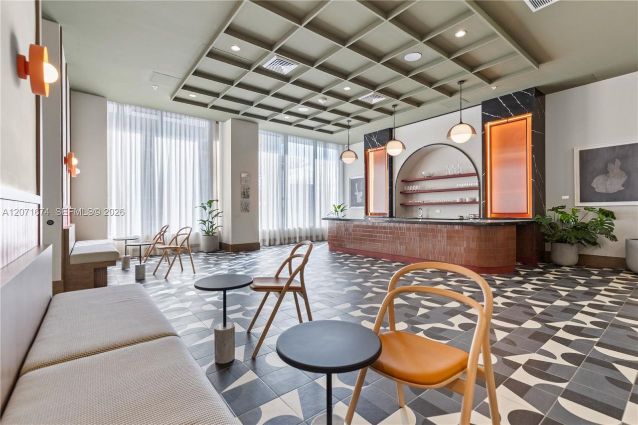 11 NE 6 St , Unit 3213, Miami, FL 33132 Photo