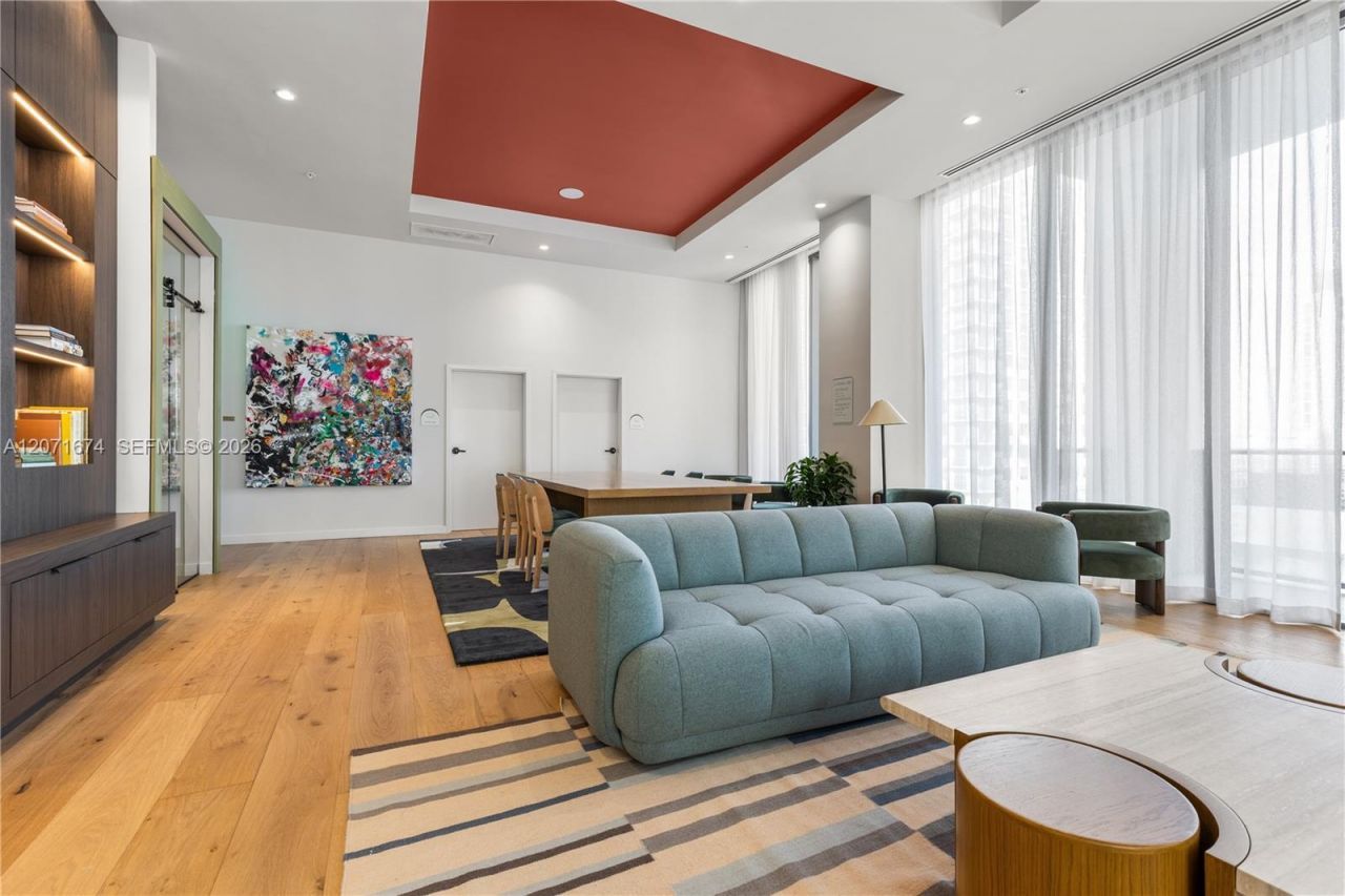 11 NE 6 St , Unit 3213, Miami, FL 33132 Photo