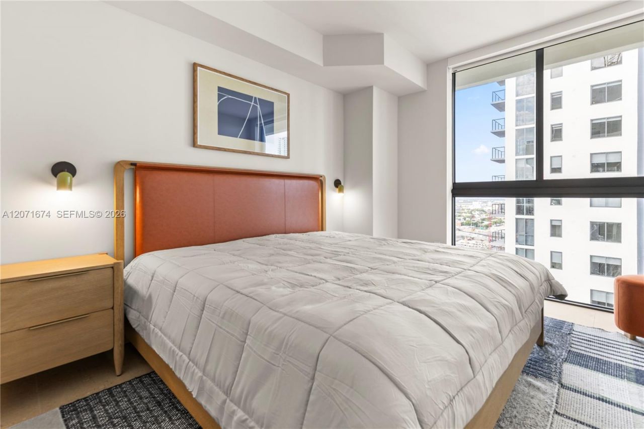 11 NE 6 St , Unit 3213, Miami, FL 33132 Photo