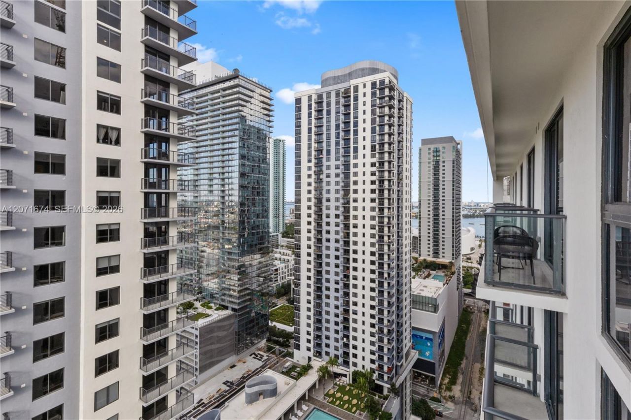 11 NE 6 St , Unit 3213, Miami, FL 33132 Photo