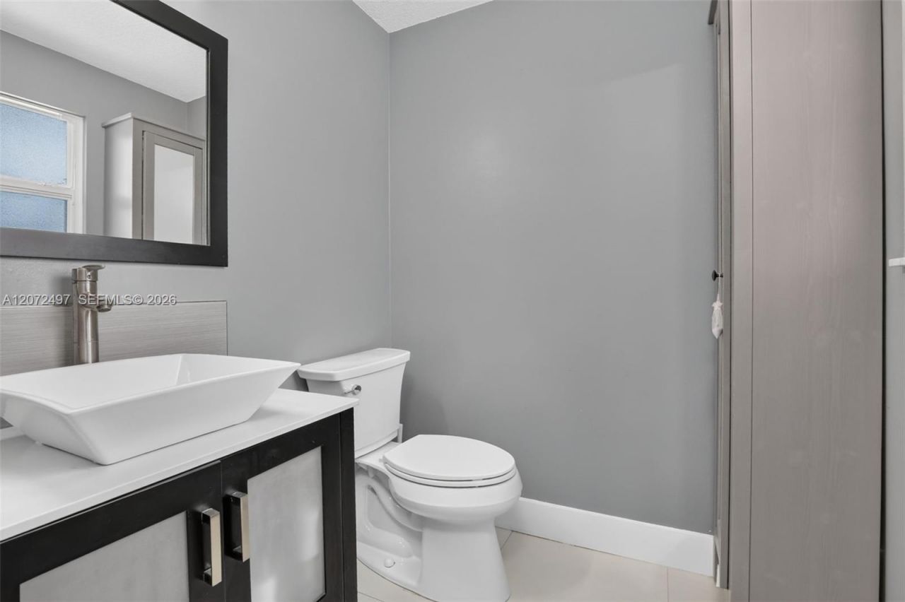 19156 NW 24th Ct , Pembroke Pines, FL 33029 Photo
