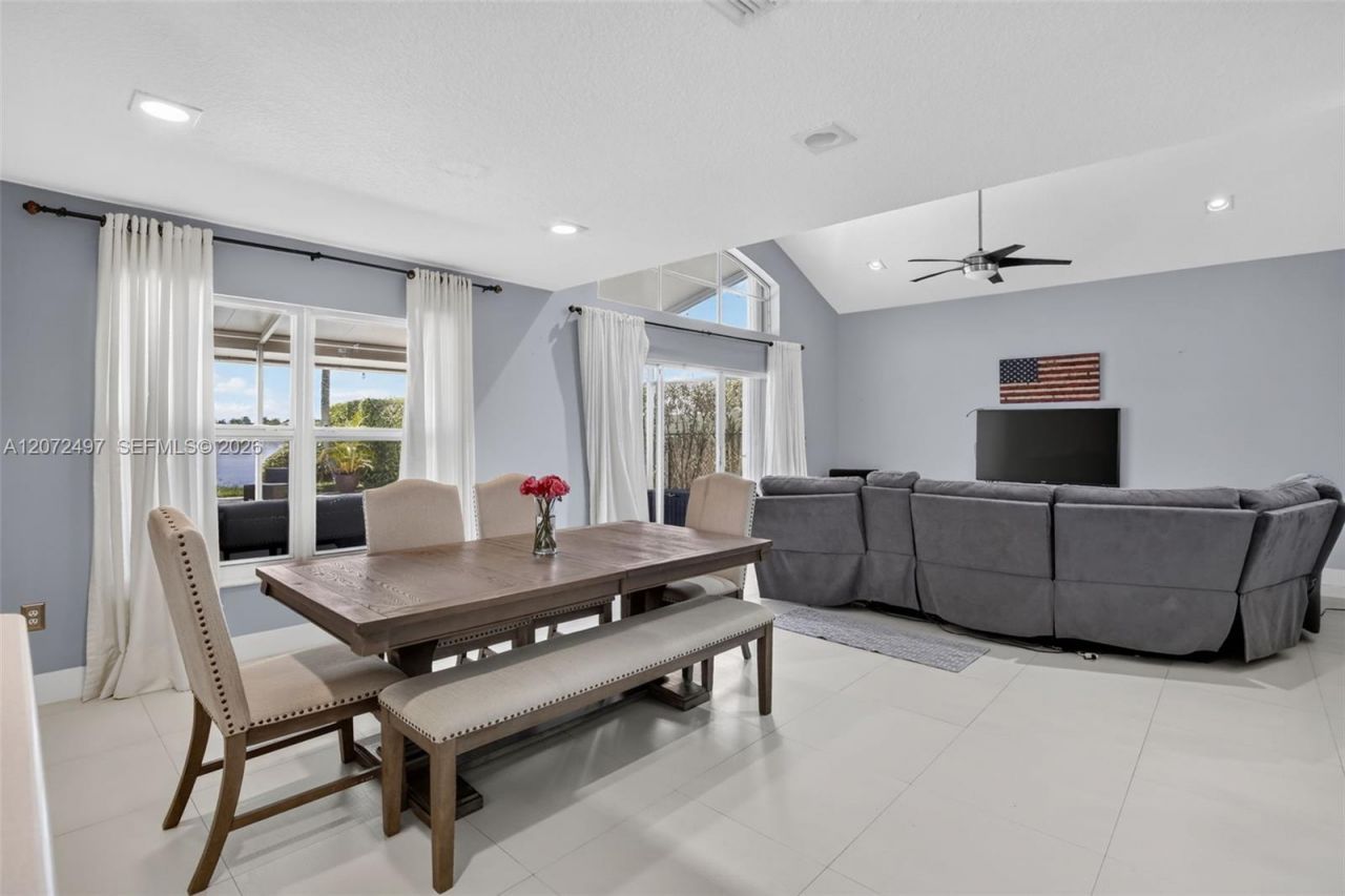 19156 NW 24th Ct , Pembroke Pines, FL 33029 Photo
