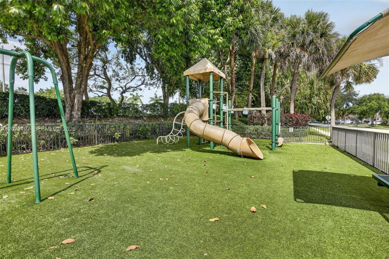 19156 NW 24th Ct , Pembroke Pines, FL 33029 Photo