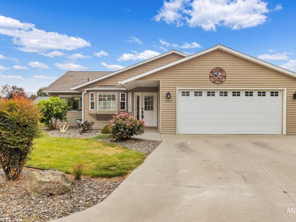 907 Magnolia St, Lewiston, ID 83501