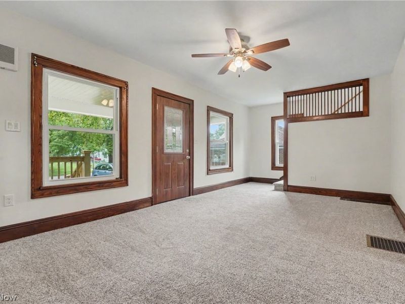 452 Mill Road, Ravenna, OH 44266 Photo 4