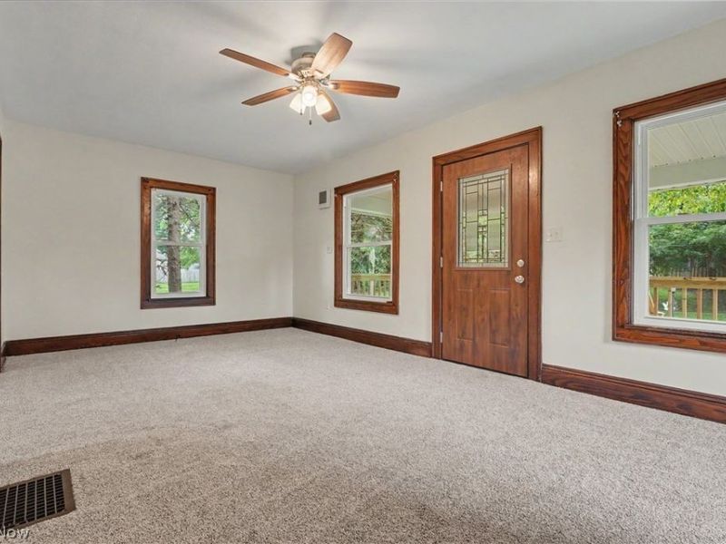 452 Mill Road, Ravenna, OH 44266 Photo 5