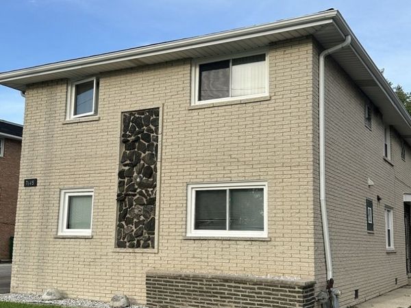 7645 S Roberts Road , Bridgeview, IL 60455